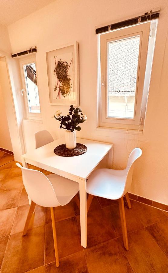 Kuenstler Ferienwohnung Am Weilburger Schloss, Marktplatz 9 Exterior foto